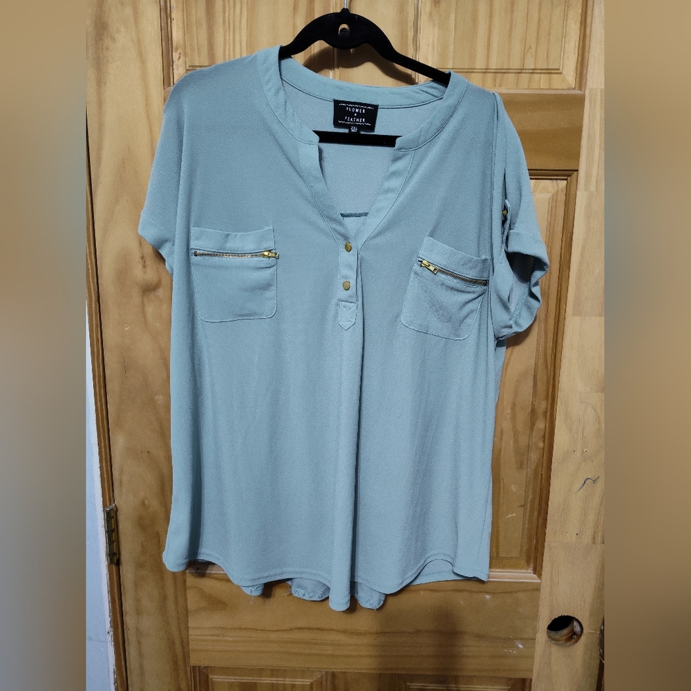 Light teal 🩵 blouse